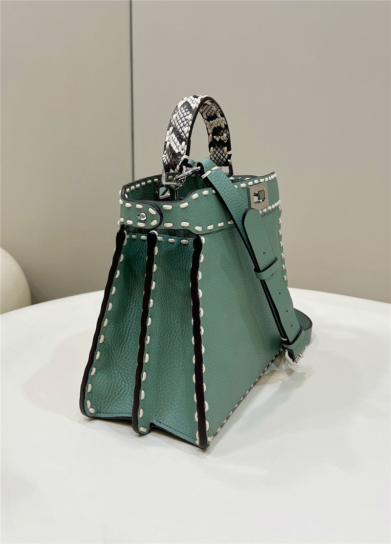 フェンディ ミディアムバッグ