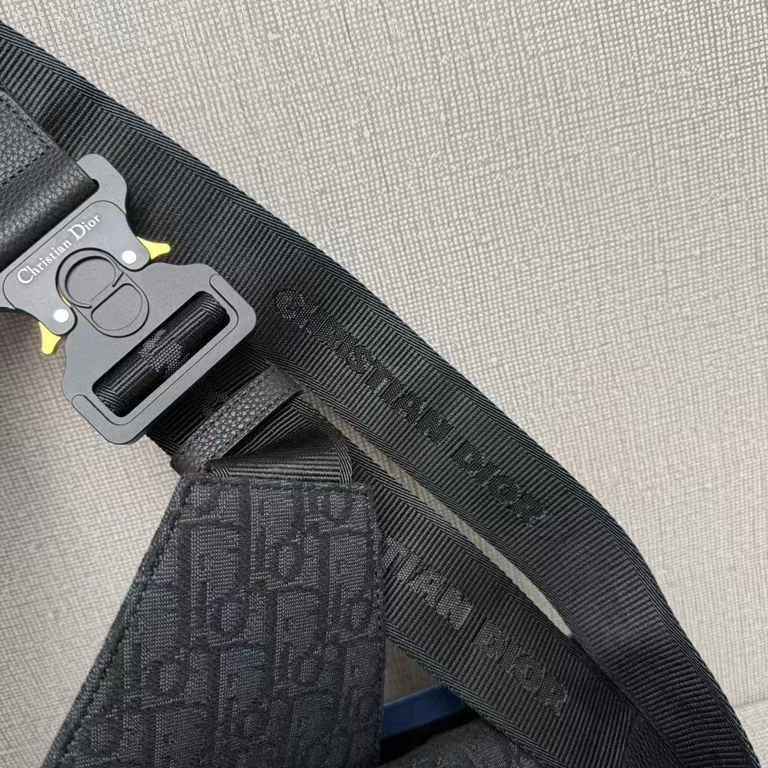 サドルバッグ ベージュ＆ブラックDior オブリーク ジャカード |DlOR