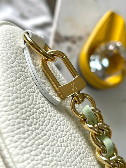 ルイ・ヴィトン M24169 ナノ・スピーディ