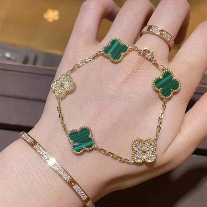 ヴァン クリーフ＆アーペルの四つ葉のクローバー マラカイト ブレスレット