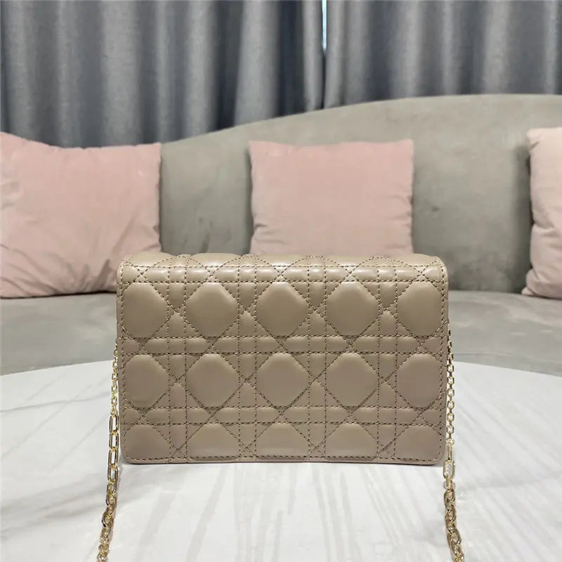 レディディオールクラッチ