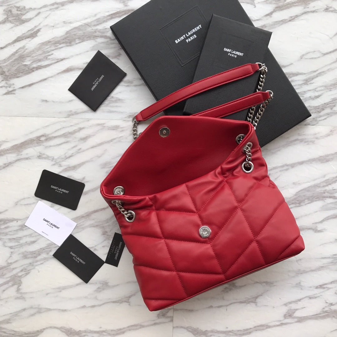 キルティングラムスキンのパファーミディアムバッグ