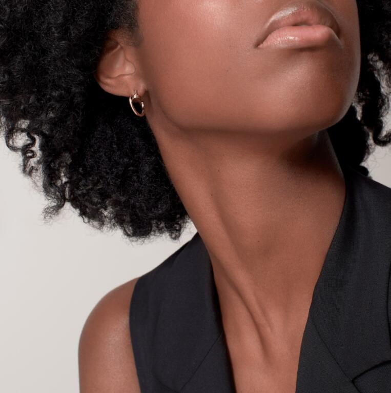 ネイルイヤリング