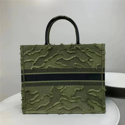 ディオール オブリーク エンブロイダリー ディオール ブック トート