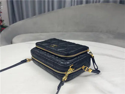 小さなディオール カロ クラッチ