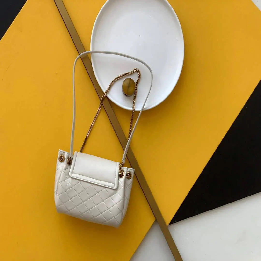 YSL 672738 モノグラム ミニ ノリータ イン ラメ ̈¦ レザー ホワイト