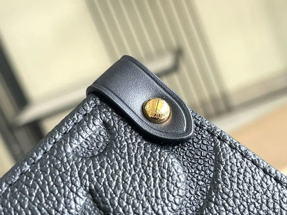 ルイ・ヴィトン M45595 オンザゴー MM