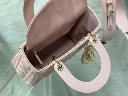 クリスチャン・ディオールのスモール レディ ディオール バッグ