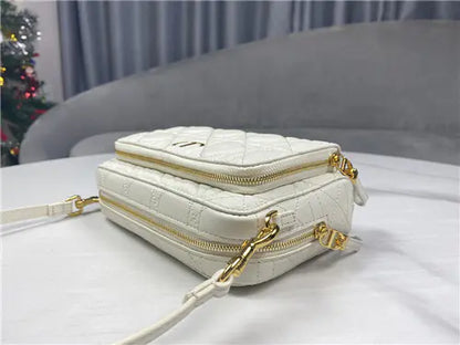 小さなディオール カロ クラッチ