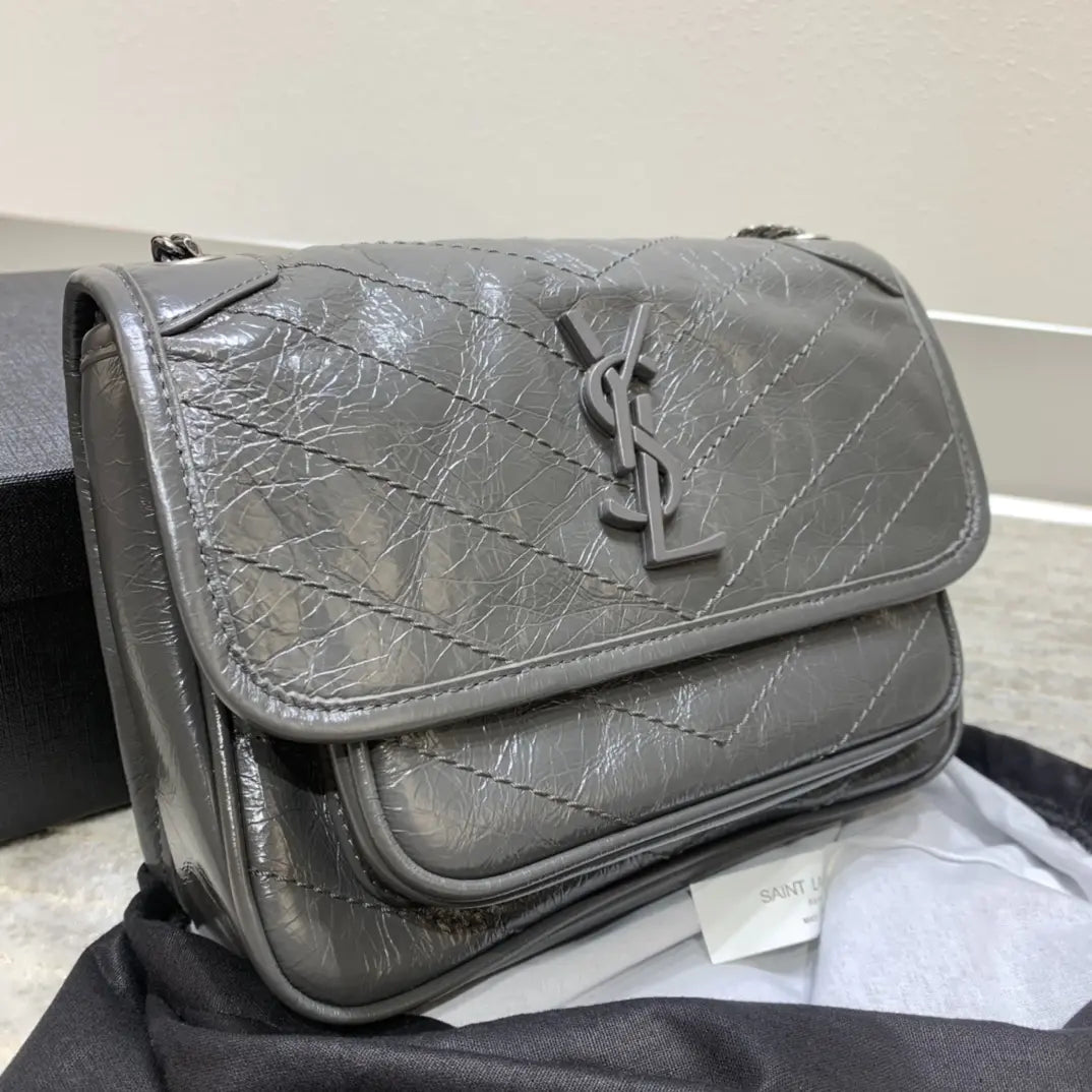 YSL ニキ ミニ フラップバッグ