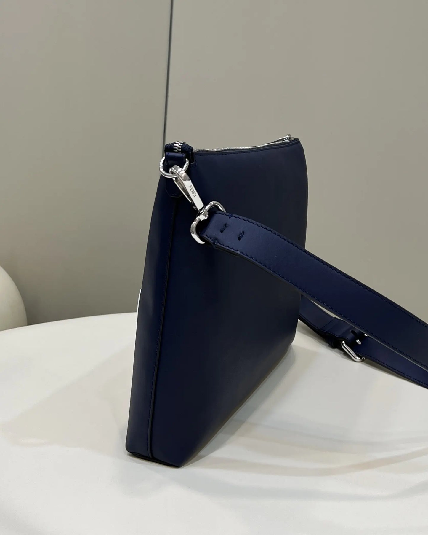 フェンディ オロック ジッパー