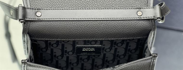 ディオール ミニ ギャロップ バッグ ストラップ付き – DIO040