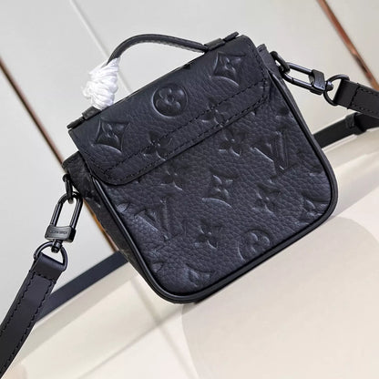 ピコ S-LOCK ブラック トリヨン モノグラム M83148 – LW447