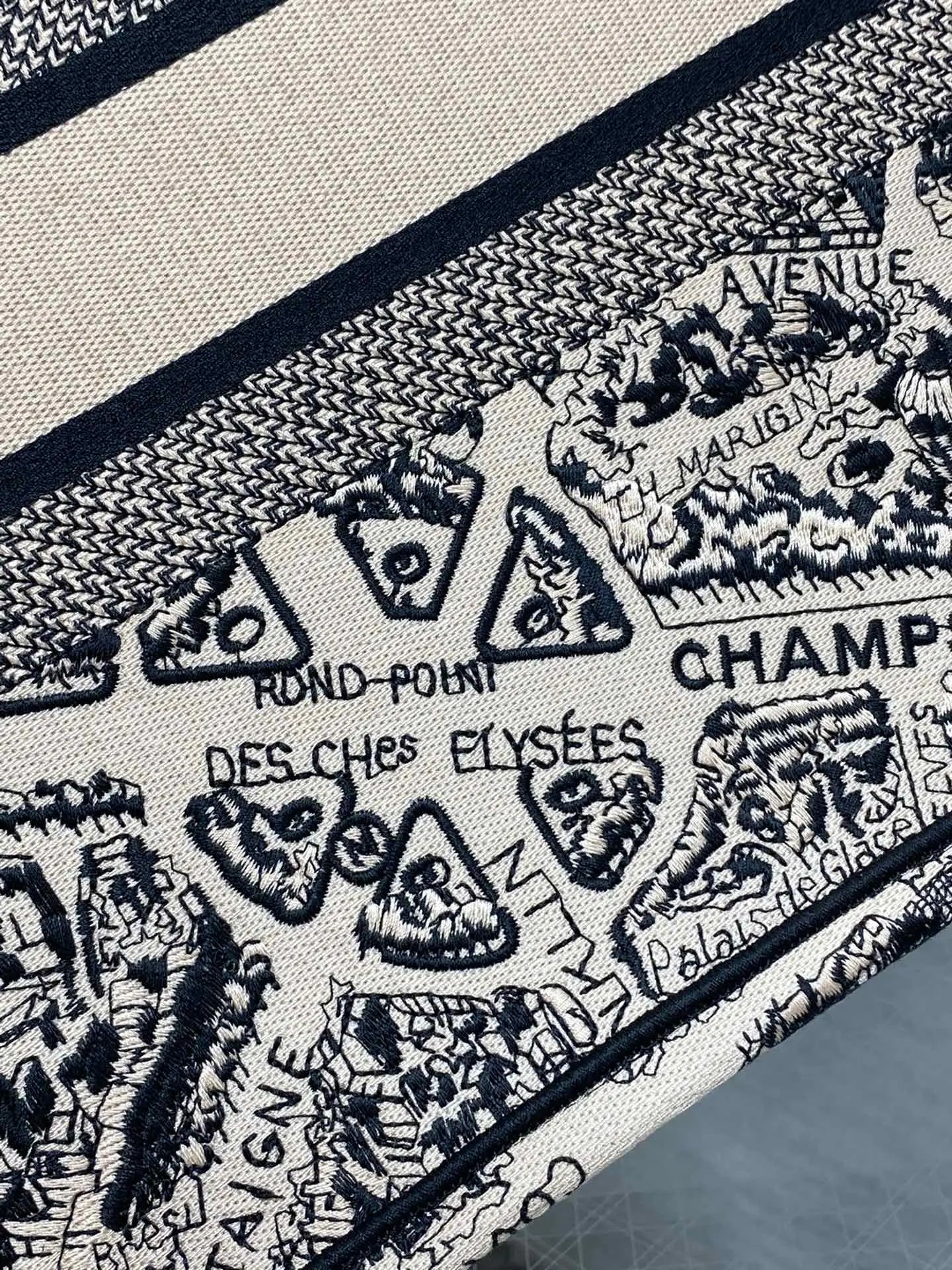 クリスチャン・ディオール ブックトートバッグ