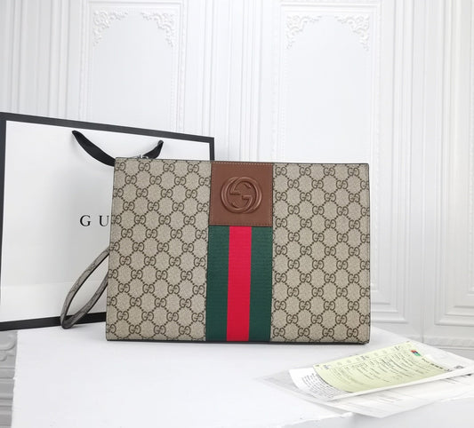 Gucci（グッチ）クラッチバッグ 31.5x24x6cm
