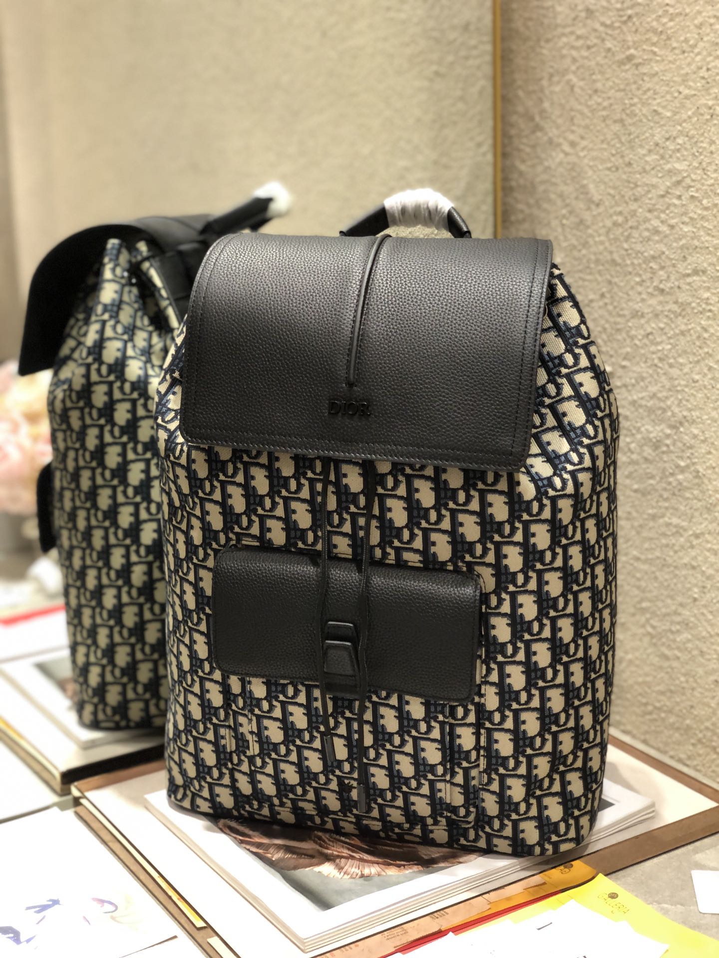 モーション ディオール オブリーク バックパック