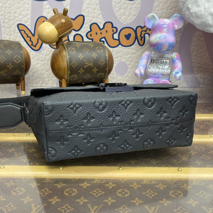 LV オンザゴー ルイ・ヴィトン ホワイト