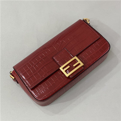 フェンディの象徴的なバゲットバッグ