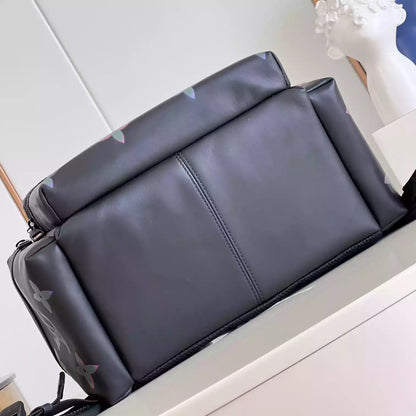 コメット カーフレザー バックパック（ブラック）M22488 – LW351