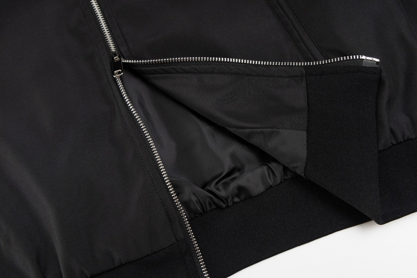 【PRADA旗艦店】プラダ ジャケット ご好評に付き再入荷！