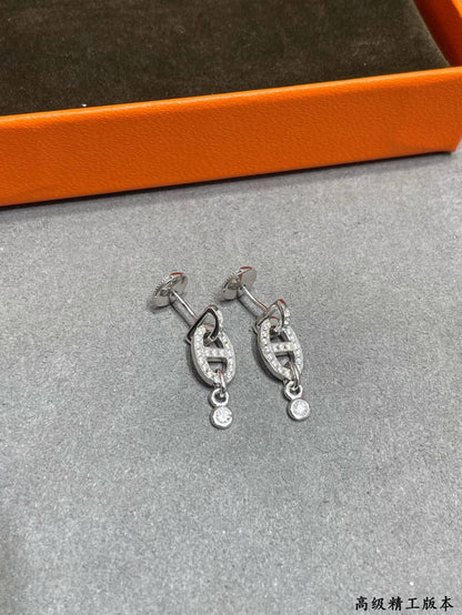 7つ星エルメスイヤリング