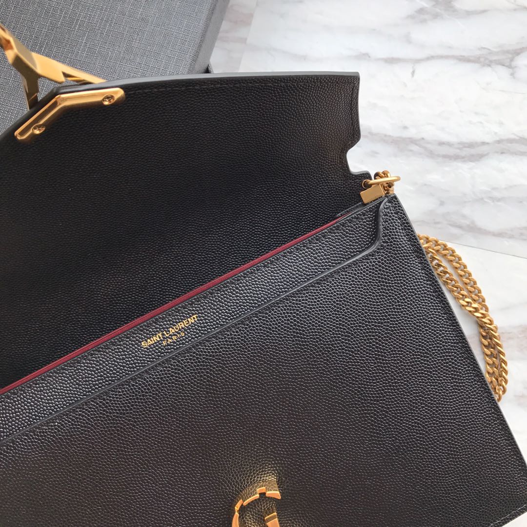 カサンドラ モノグラム クラスプバッグ（オーストリッチ）