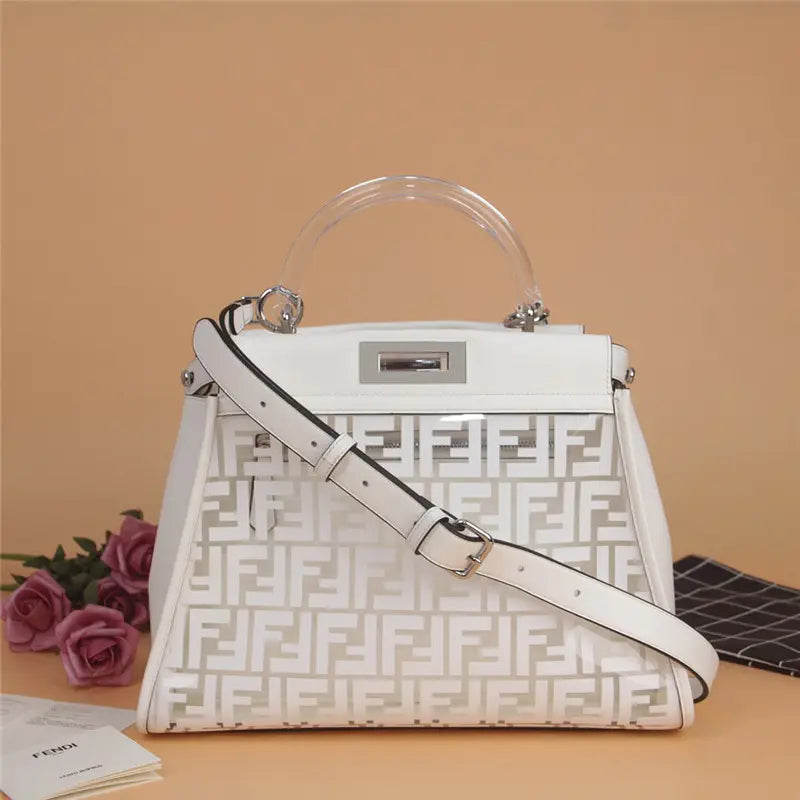 ピーカブー フェンディ