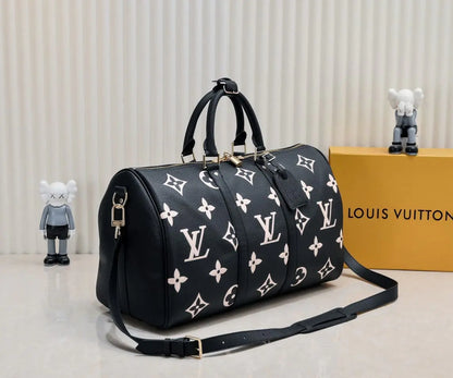 ルイ・ヴィトン M46670 キーポル・バンドリエール45