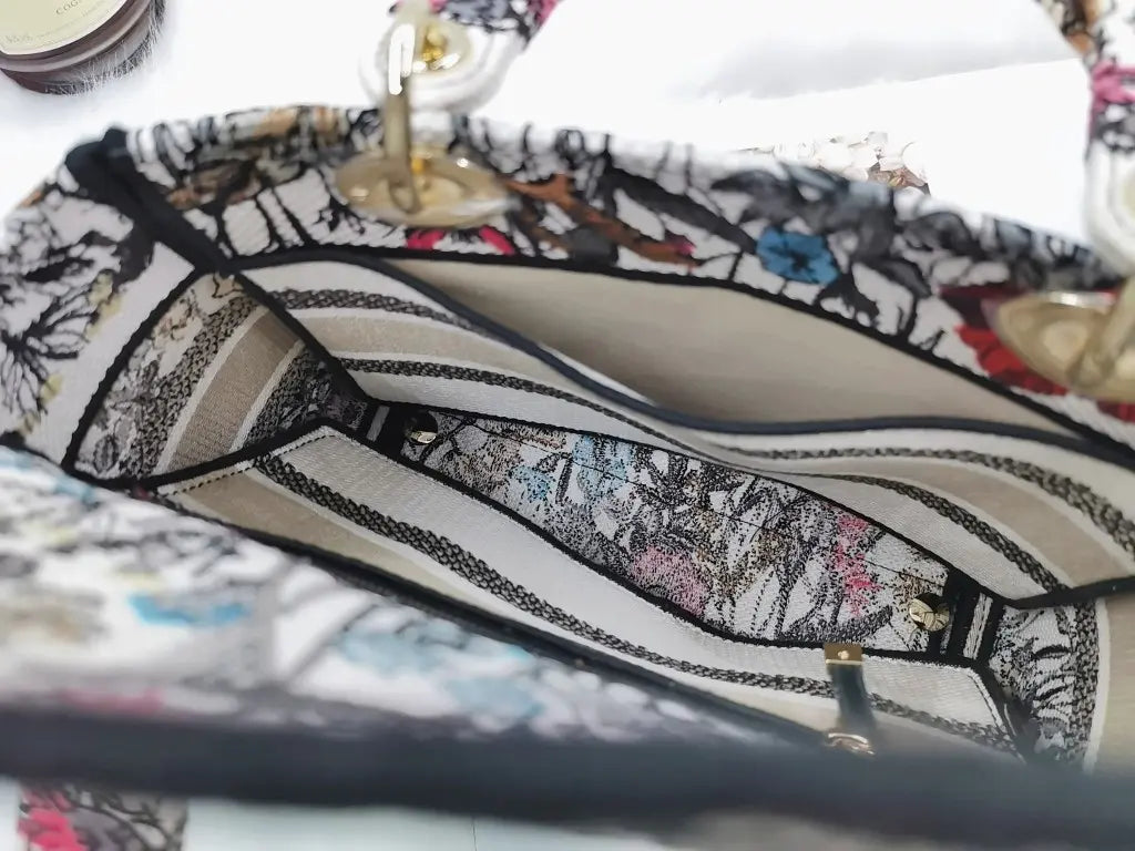 レディディオール