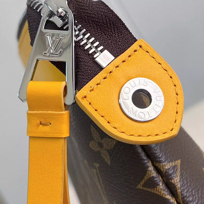 サフランイエロー ソフトトラベルポーチ M13198 – LW404