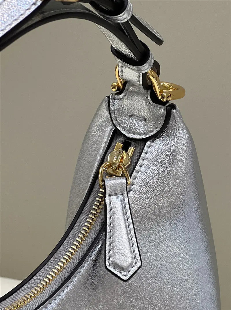 フェンディ グラフィックバッグ