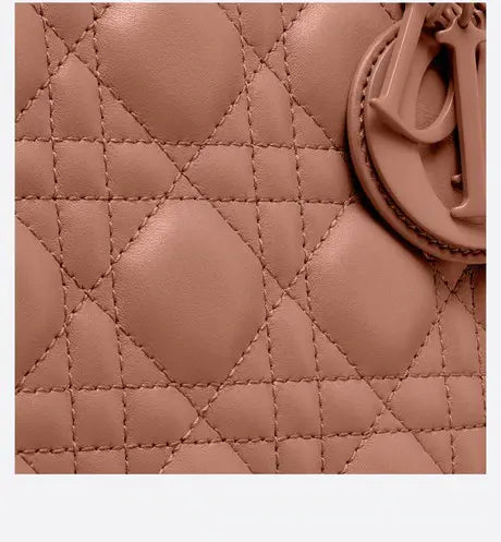 ミディアム ウルトラマット レディ ディオール バッグ