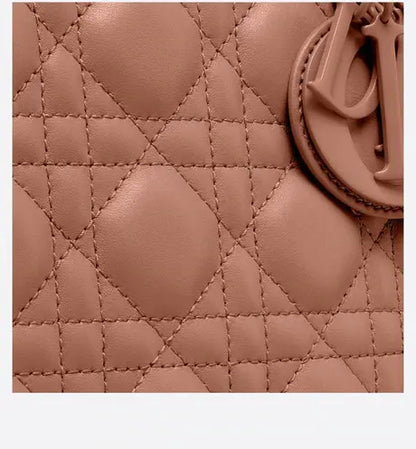 ミディアム ウルトラマット レディ ディオール バッグ