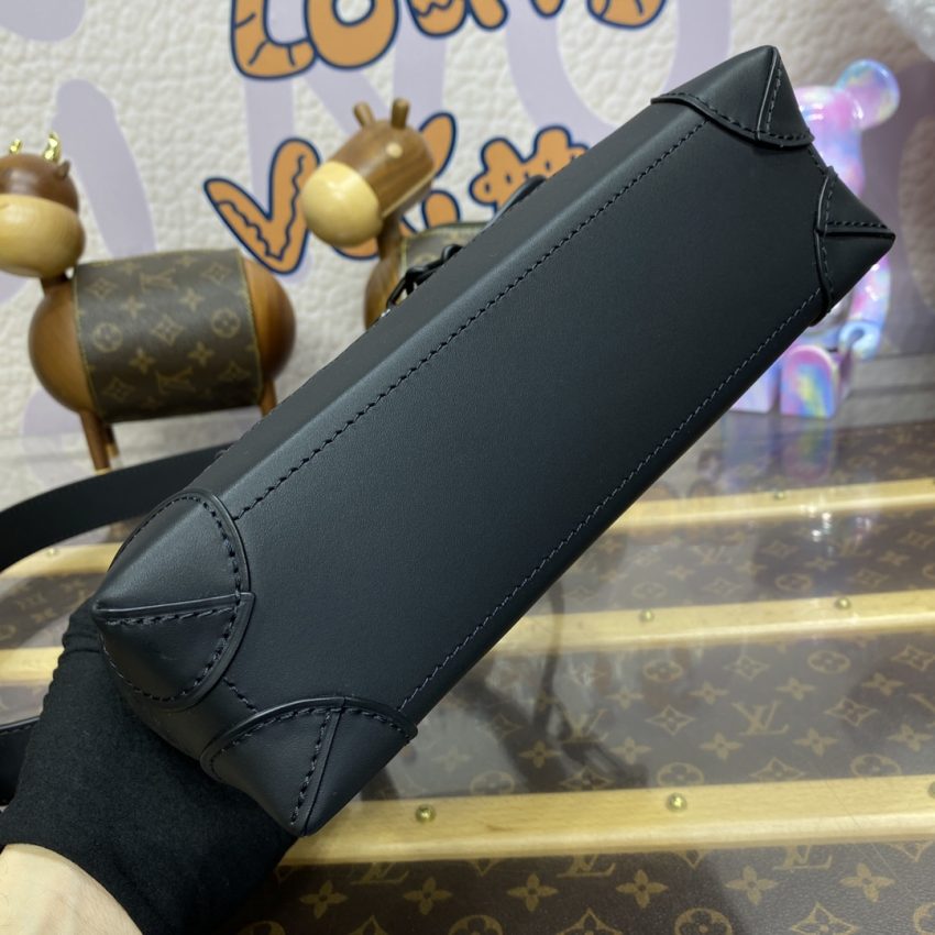 LV レトロ メッセンジャーバッグ