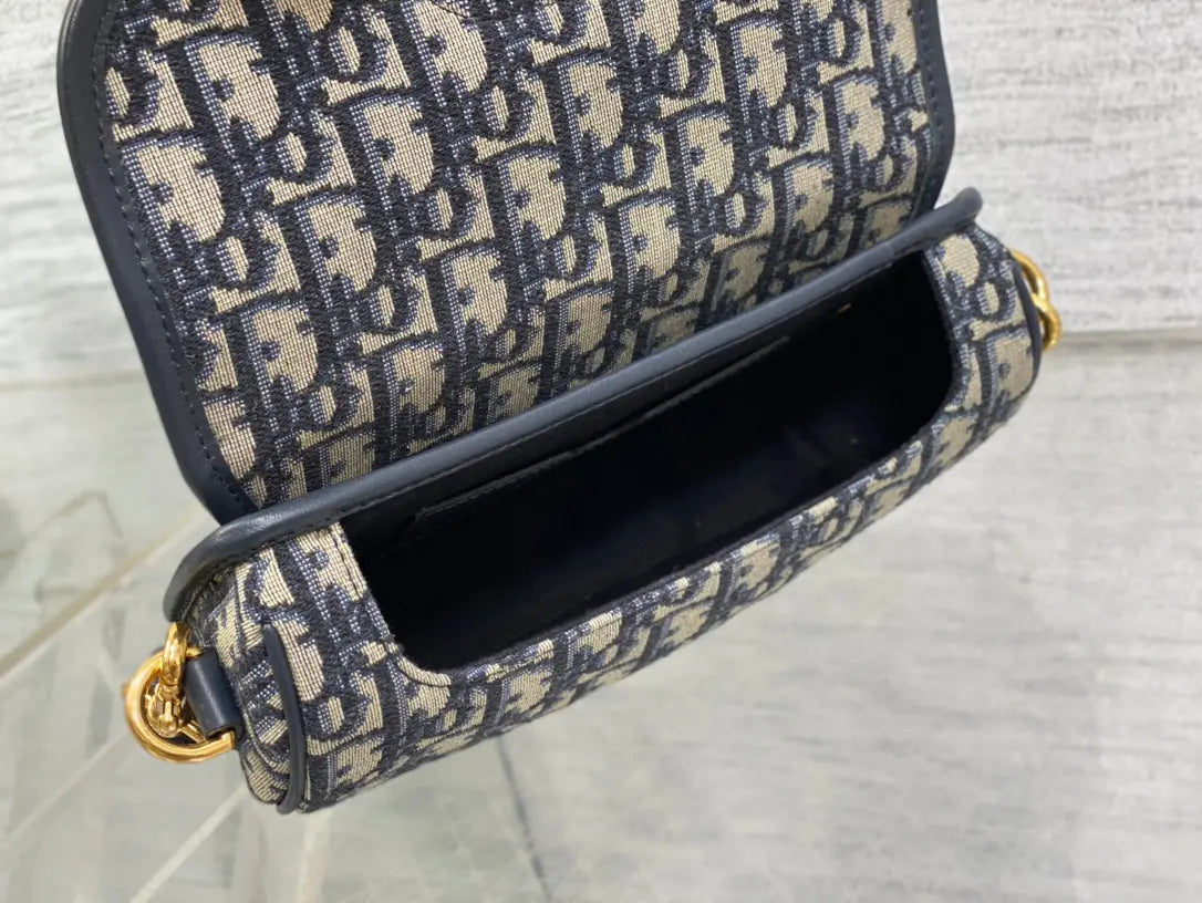 クリスチャン・ディオール ボビー イーストウエスト バッグ