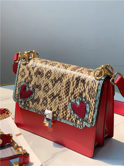 フェンディのバッグは？