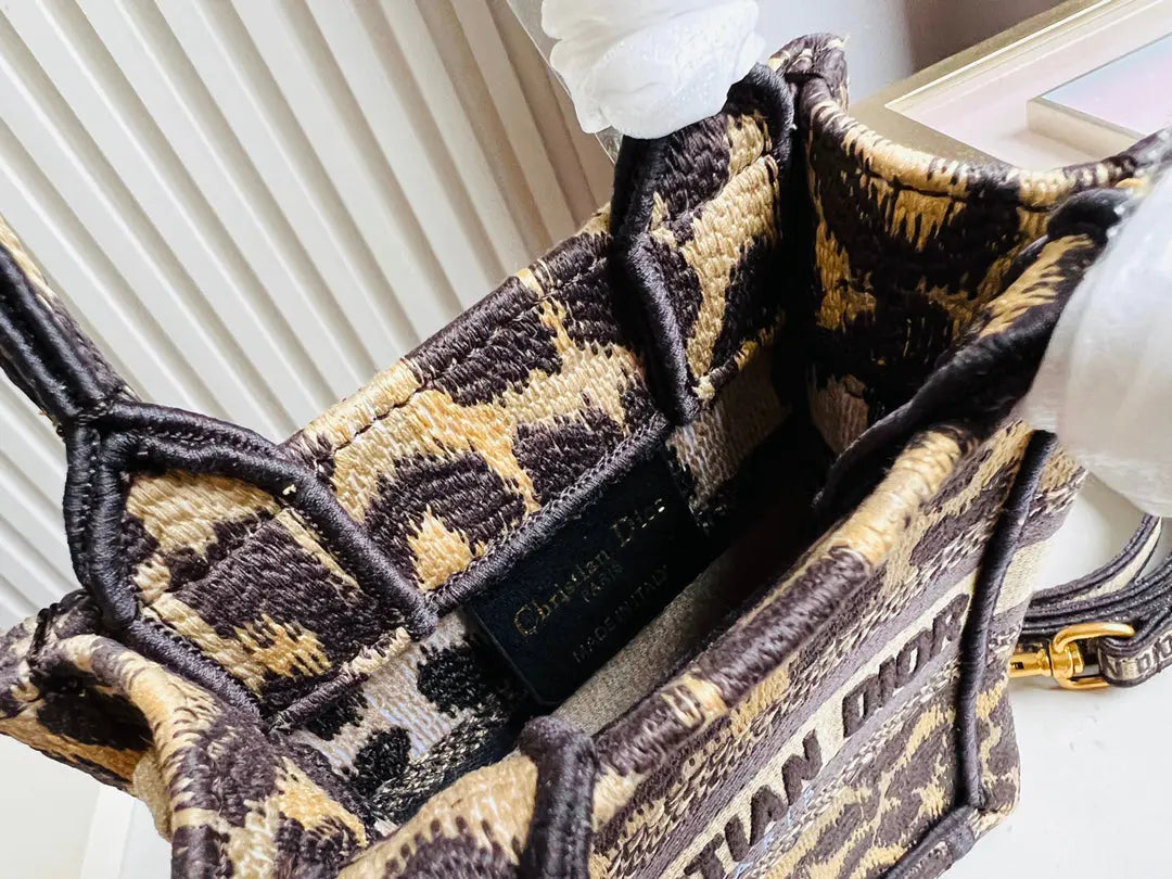 クリスチャン・ディオール ミニブックトート フォンバッグ