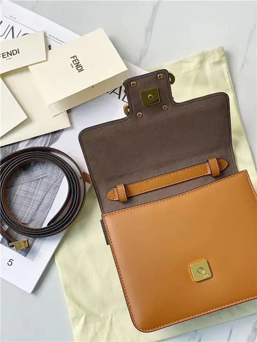 フェンディ カーリグラフィー バッグ