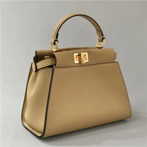 フェンディ ピーカブー ミニバッグ