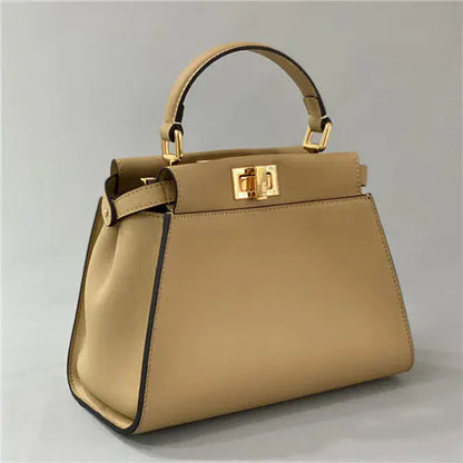 フェンディ ピーカブー ミニバッグ