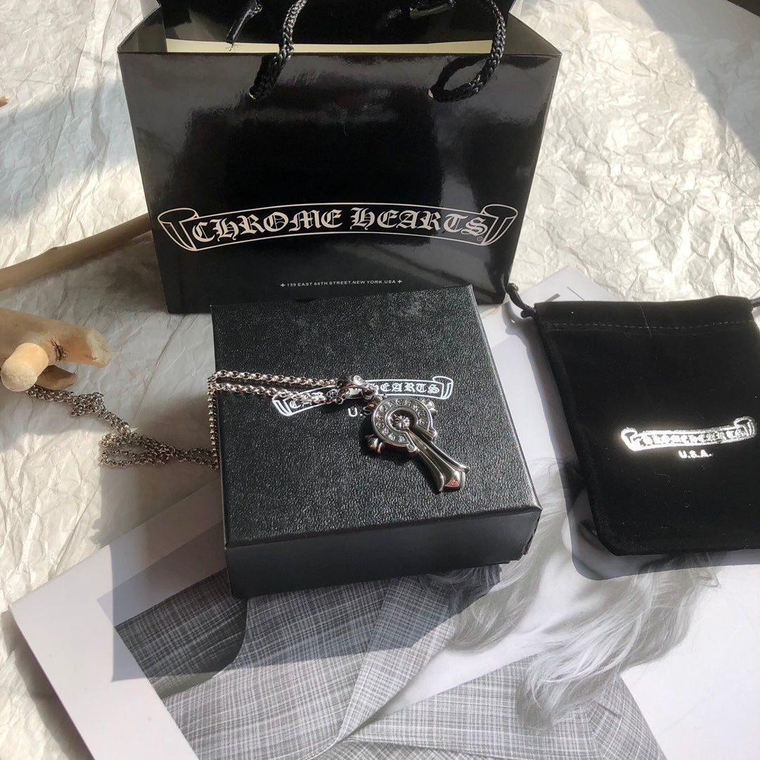 Chrome Hearts クロムハーツ バッジクロスネックレス 65cm