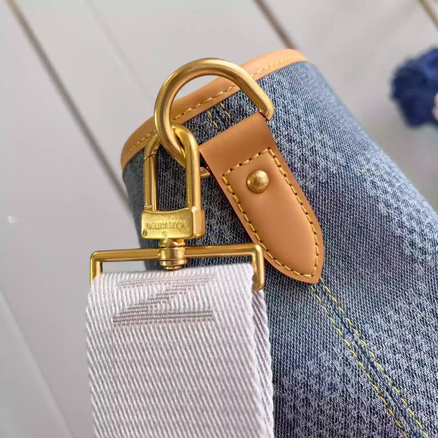 ウィークエンド トート ブルー ダミエ デニム 3D コットンキャンバス N40702 – LW442