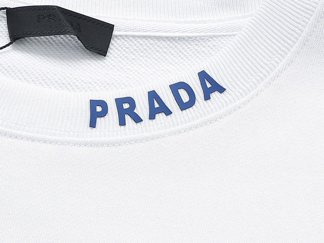 【PRADA公式旗艦店】ご好評に付き再入荷！！