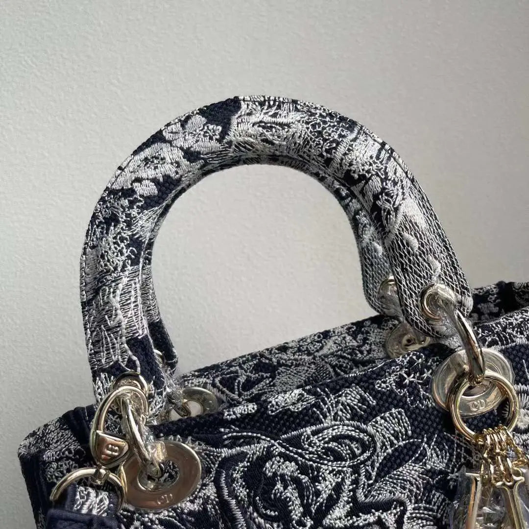 ディオール レディ ライト