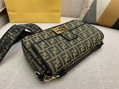 フェンディ バゲット ジャカード FF ラージ ブラウン/ブラック バッグ