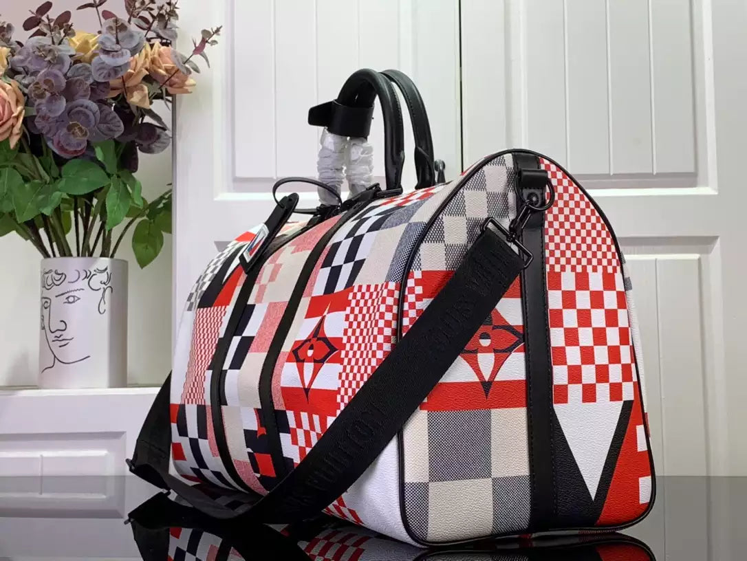 LV キーポル バンドリエール 50 レッドブルー ダミエ フラッグ コーティングキャンバス – LW179