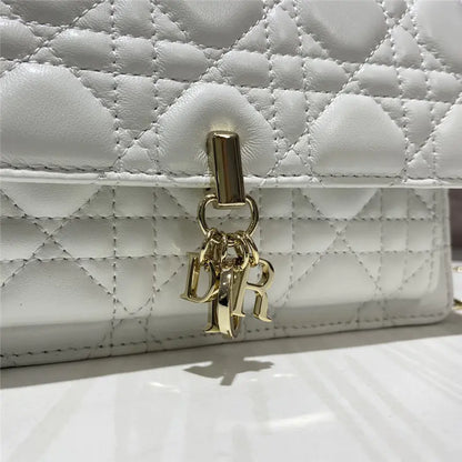 レディディオールクラッチ