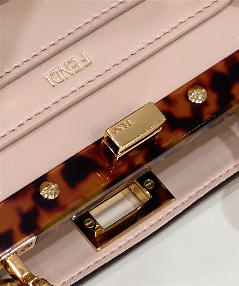 フェンディ ピーカブー ショルダーバッグ