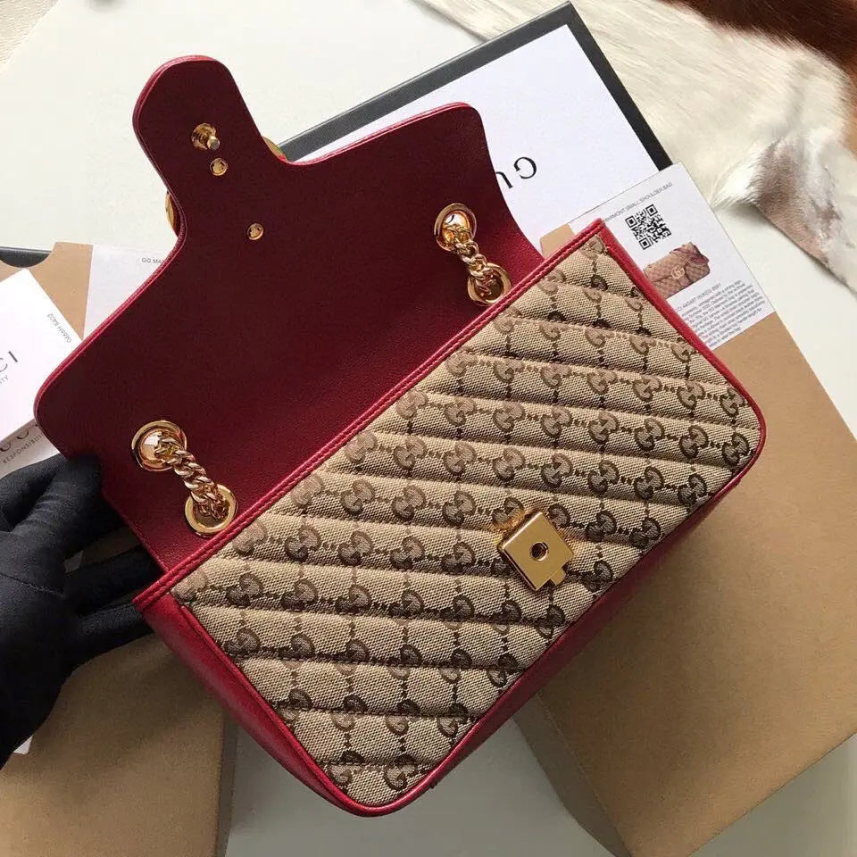 GGマーモント ミニキルティングショルダーバッグ