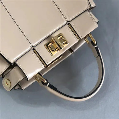 フェンディ ピーカブー ミニバッグ